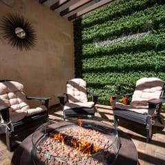 Luxury condo with pool, jacuzzi and private terrace