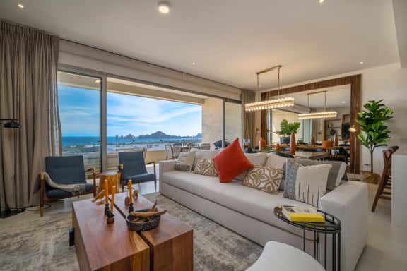Stunning New Luxury Condo with Breathtaking Ocean Views - Image 1